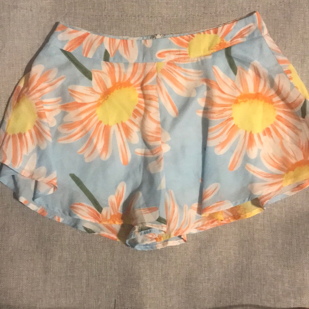 Floral Flowy Shorts
